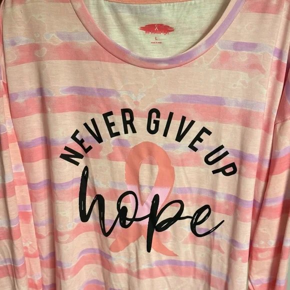 NWOT ladies long sleeve breast cancer graphic tee, size L, “Never Give Up Hope” - Picture 8 of 16